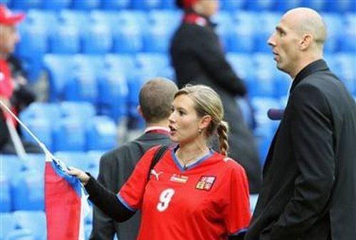 Жены и подруги футболистов — участников Евро-2008