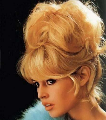 "Старые клячи": в кого превратились первые кинокрасавицы