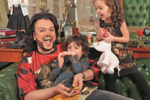 Самые знаменитые родители-одиночки