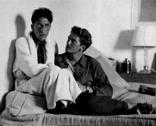 Топ-13 самых крепких гей-пар шоу-бизнеса ХХ-ХХI века