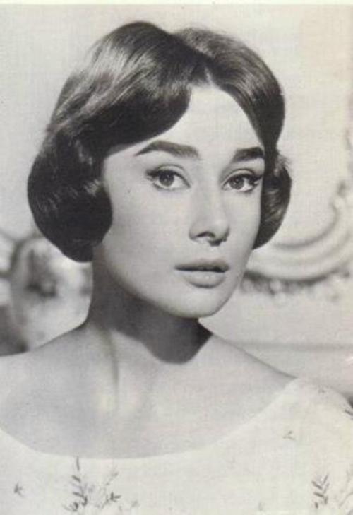 Редкие фотографии самой красивой женщины XX века