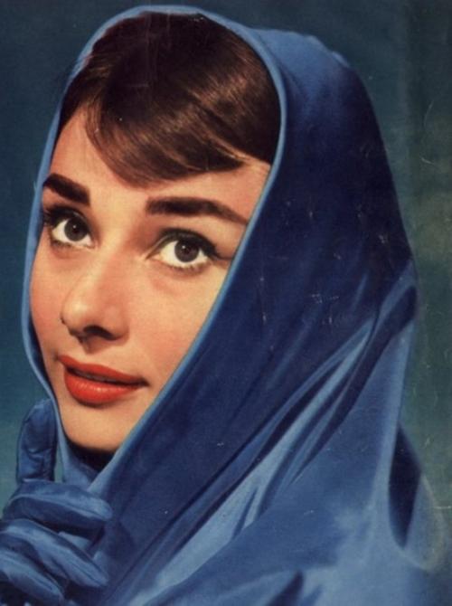 Редкие фотографии самой красивой женщины XX века