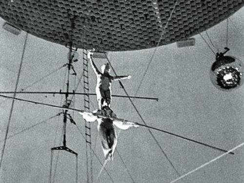 Звезды, которые умерли на глазах у сотен тысяч людей