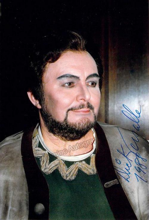 Звезды, которые умерли на глазах у сотен тысяч людей