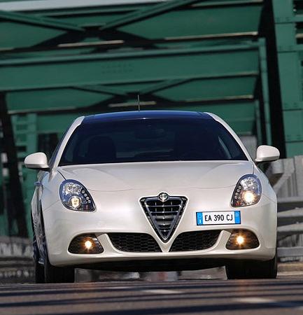 Названы лучшие автомобили 2011 года