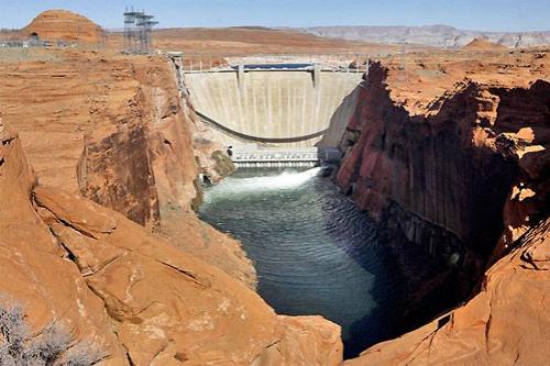 Американские власти  затопили знаменитый Гранд-каньон