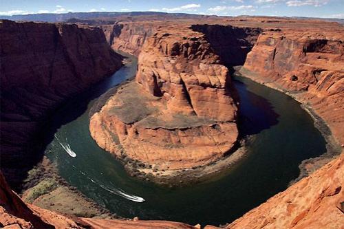 Американские власти  затопили знаменитый Гранд-каньон