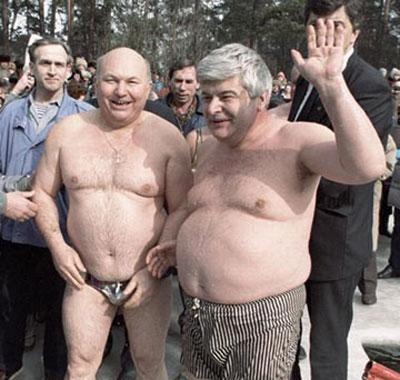 Политика с голым торсом