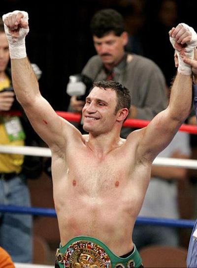 Политика с голым торсом