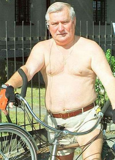 Политика с голым торсом