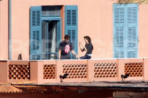 Пенелопа Круз и Хавьер Бардем целовались на балконе