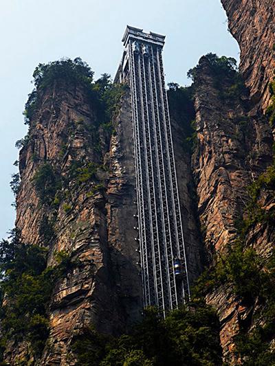 Лифт Ста Драконов — самый высокий открытый подъемник в мире