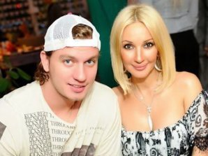 Российские знаменитости, которые предпочитают парней помоложе