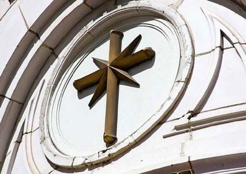 10 пугающих и опасных сект мира