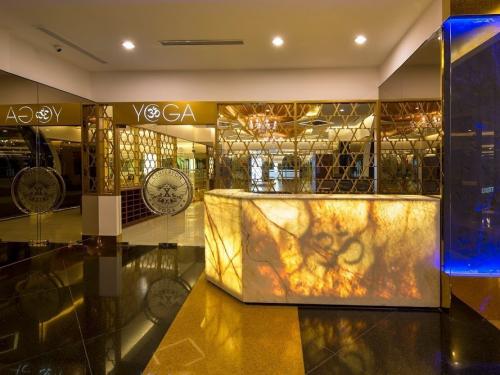 Самый роскошный спортзал в мире, с абонементом за  тысячи