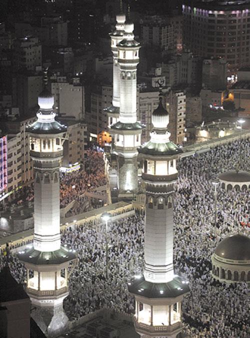 Хадж: 1,5 млрд паломников на крошечном островке Мекки