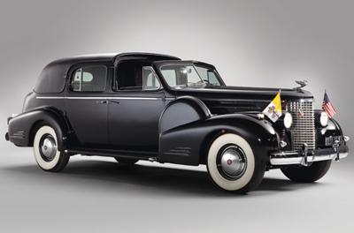 9 автомобилей знаменитостей, которые можно купить в этом году