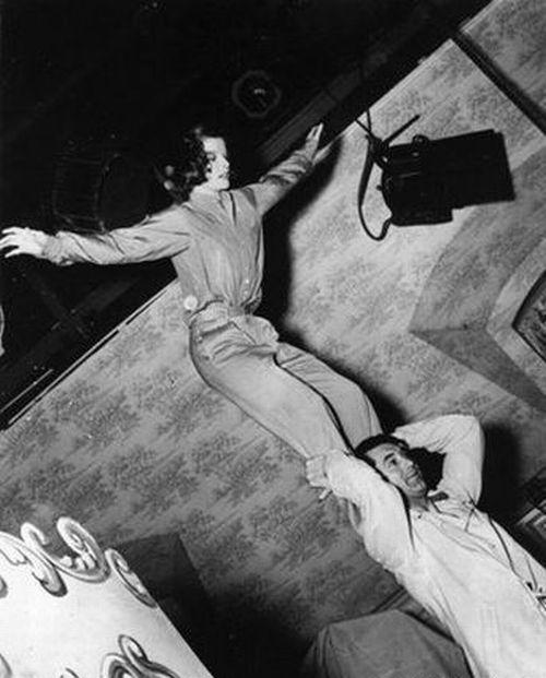 Редкие фотографии всемирно известных звезд. Часть 12