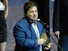 Александр Цекало получил премию Павла Деревянко