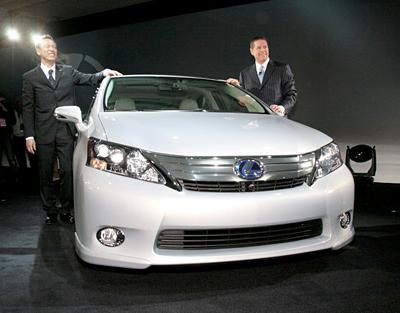 Топ-10 самых уродливых автомобилей 2011 года