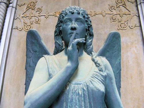 Одно из самых помпезных кладбищ мира