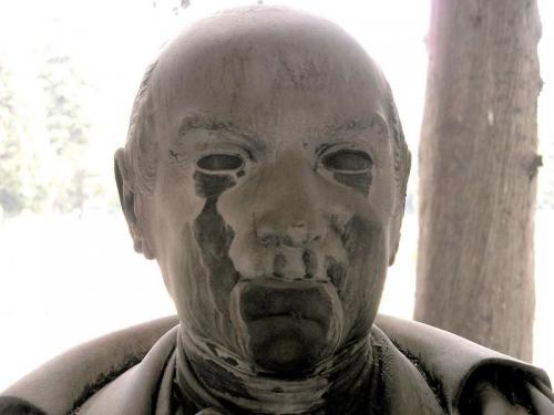 Одно из самых помпезных кладбищ мира