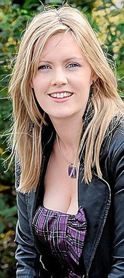 Кабаева не попала в топ-50 самых красивых женщин-политиков