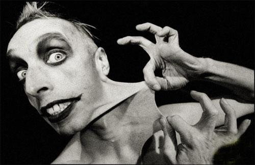 Мистер «Эластик»  внушает ужас