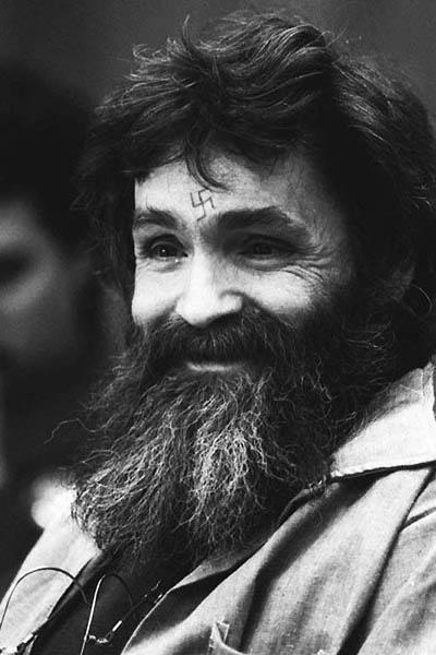 Улыбки самых знаменитых убийц мира