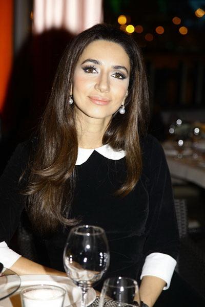 Азиза пышно отметила 25-летие творческой деятельности