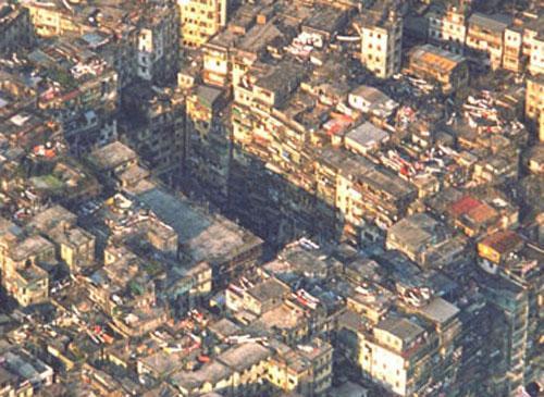 Гонконгские трущобы: 2 млн человек на 1 кв километр