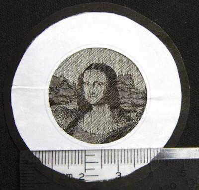 Китайский мастер рисует портреты из … волос