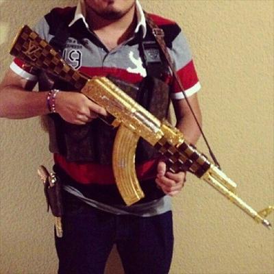 Роскошная жизнь мексиканских мафиози на фото в Instagram