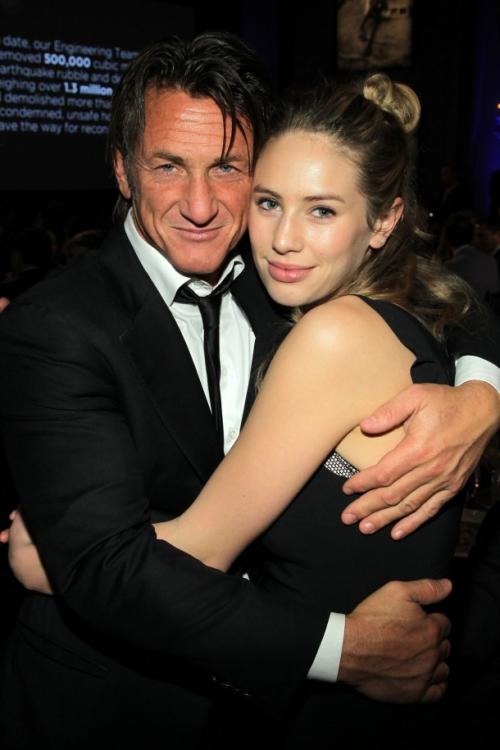 А девочки-то выросли: самые красивые дочки звёздных родителей