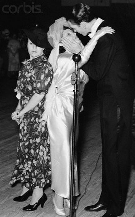  1941   , PR- ,           "" . ,     ,  .   ,       .