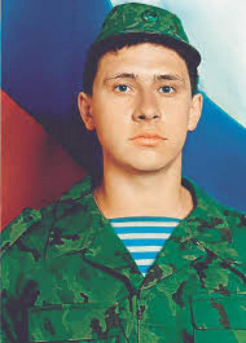 20 знаменитостей, которые не "косили" от армии