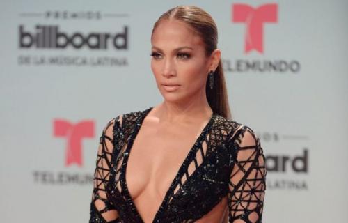 «Они вообще стареют?»: 12 звезд шоу-бизнеса, которые нашли эликсир молодости