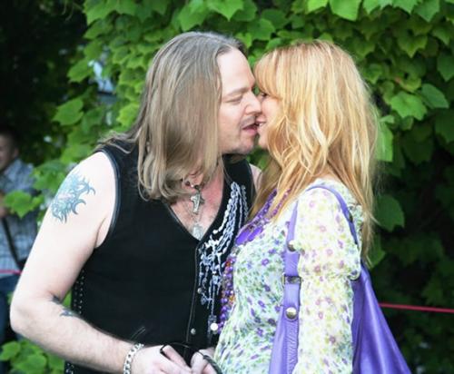 Где провели лето наши богатые и знаменитые