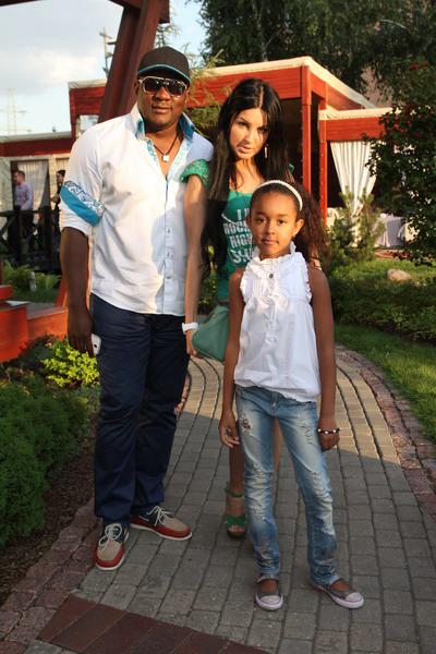 Знаменитости с детьми слетелись на сладкое