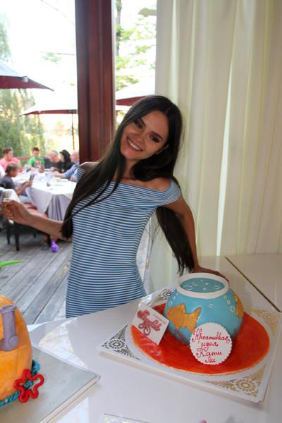 Знаменитости с детьми слетелись на сладкое