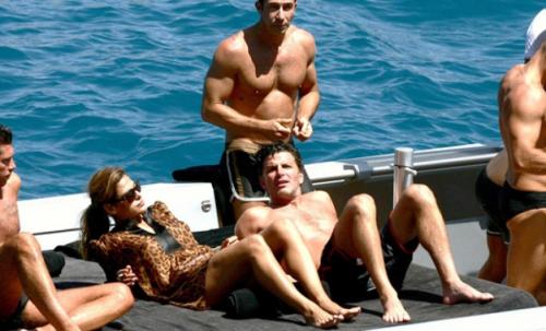 Как звезды расслабляются на яхтах, думая, что их никто не видит