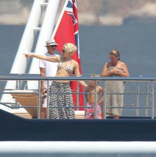 Как звезды расслабляются на яхтах, думая, что их никто не видит