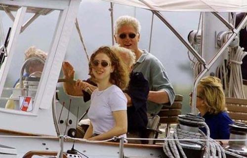 Как звезды расслабляются на яхтах, думая, что их никто не видит