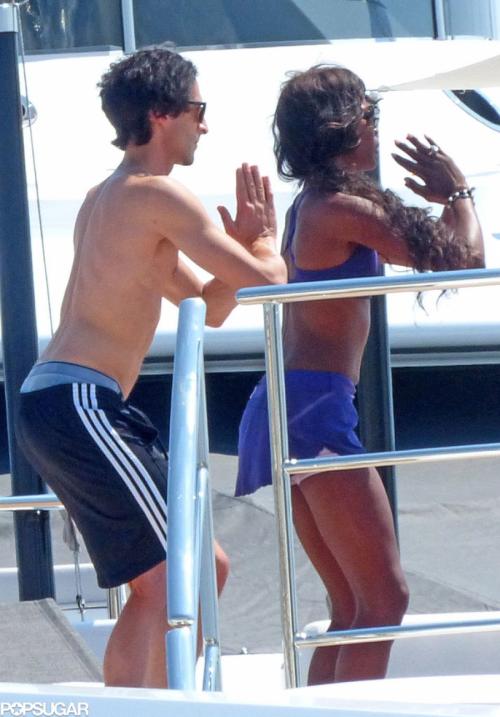 Как звезды расслабляются на яхтах, думая, что их никто не видит