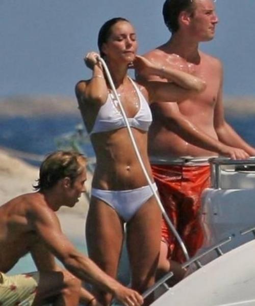 Как звезды расслабляются на яхтах, думая, что их никто не видит