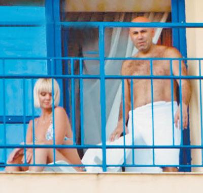 Валерия устроила романтическое свидание на… балконе