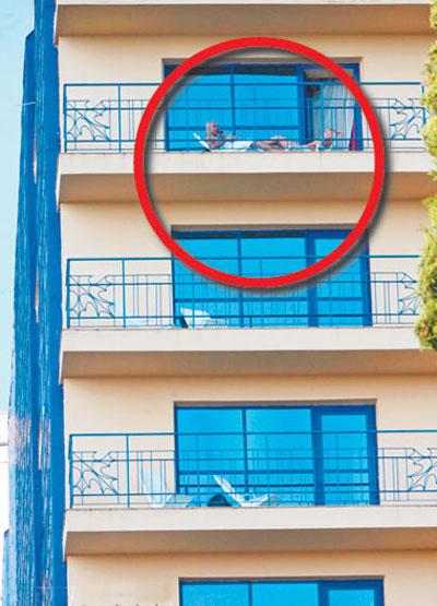 Валерия устроила романтическое свидание на… балконе