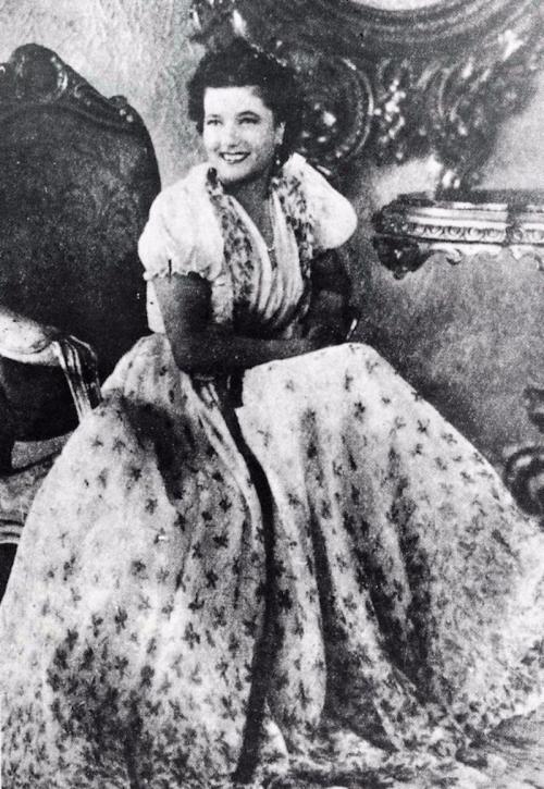 Женщины самых кровожадных мужчин прошлого века