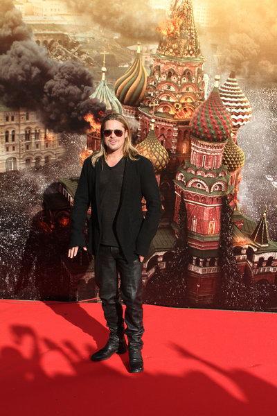 Брэд Питт «взорвал» «красную дорожку» ММКФ