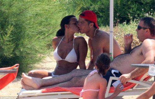 Женщины в жизни Криштиану Роналду